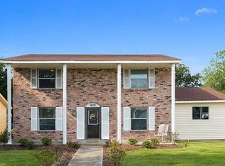 432 Incarnate Word Dr, Kenner, LA 70065