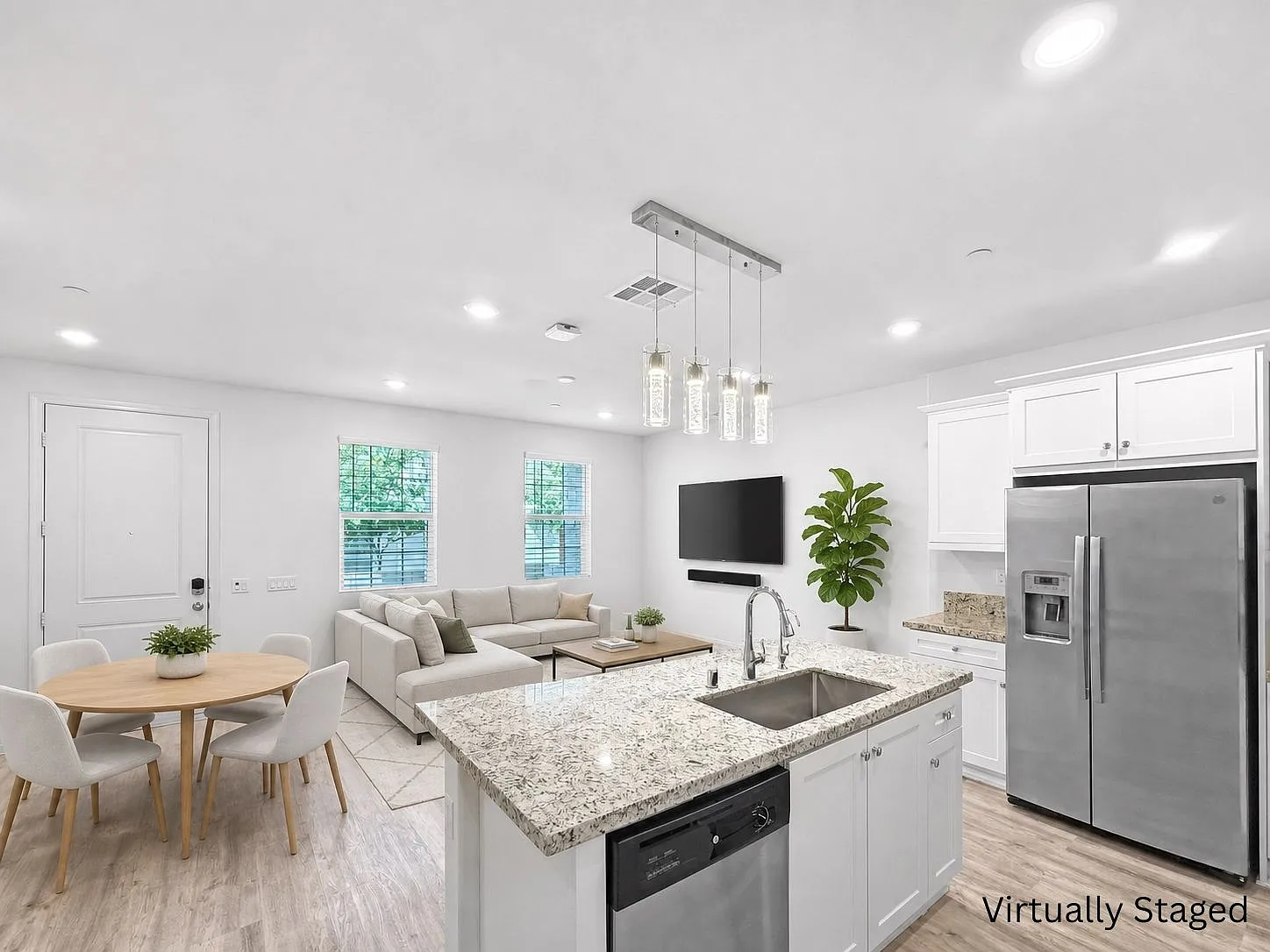 3 bed, 1490 sqft, $3,600 — Photo 2