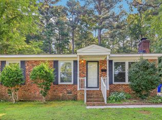 916 Chatham Ln, Raleigh, NC 27610