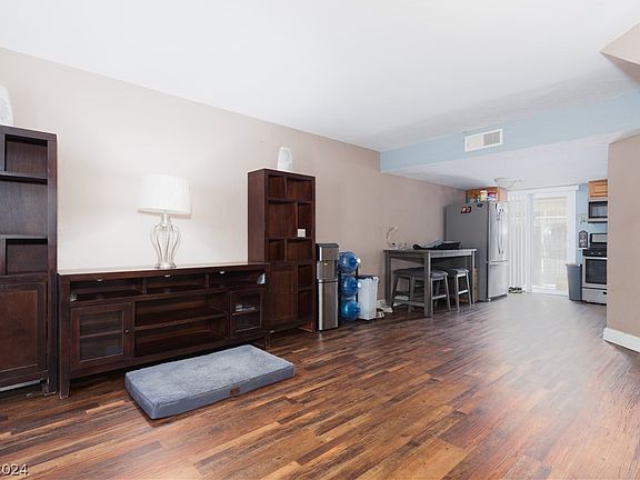 4th image of 523 Kristin Ln #Na