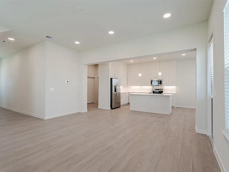 22014 Lesley Grove Ln — Photo 11
