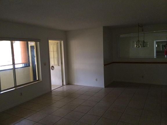 3rd image of 112 Lake Pine Cir APT D-1