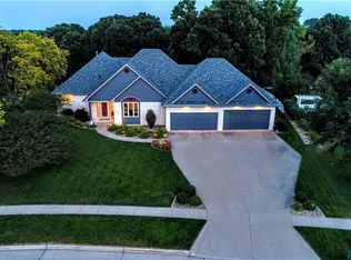 6109 Foxboro Rd, Johnston, IA 50131