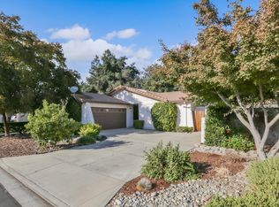 1838 S Royal Oaks Dr, Visalia, CA 93277