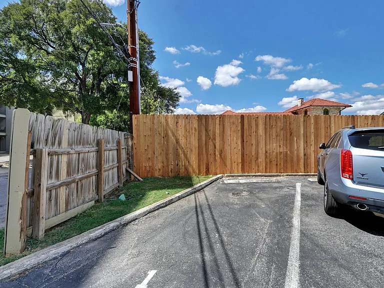 908 Poplar St #103 — Photo 20