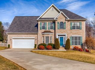 518 Lausanne Dr, Greensboro, NC 27410