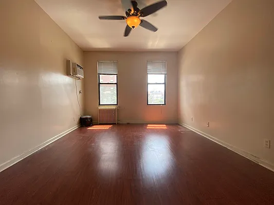 Rented by Rentiko Inc | media 18