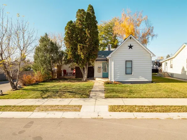 1306 E 9th St N, Lethbridge, AB T1H 1Z9