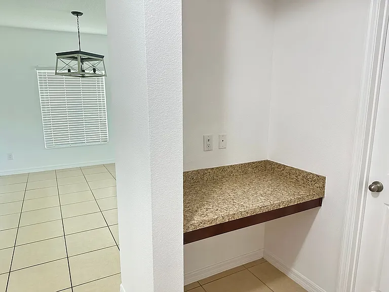 477 Kestrel Dr — Photo 9