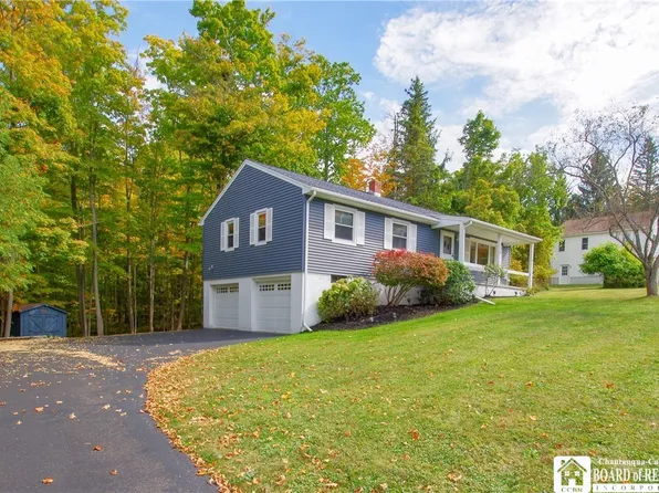 315 Oak St, Lakewood, NY 14750