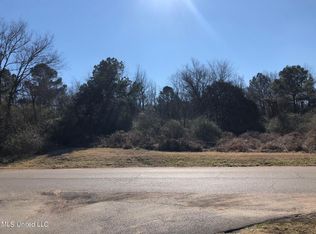 7797 W Sandidge Rd, Olive Branch, MS 38654