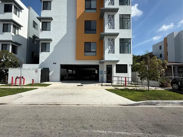 853 E 24th St #203, Hialeah, FL 33013