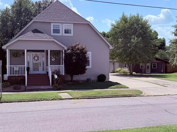 711 W 2nd St, Bicknell, IN 47512