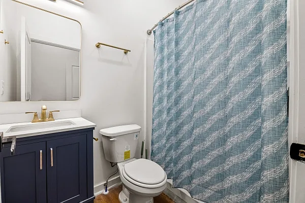 5 bed, 1580 sqft, $2,600 — Photo 3