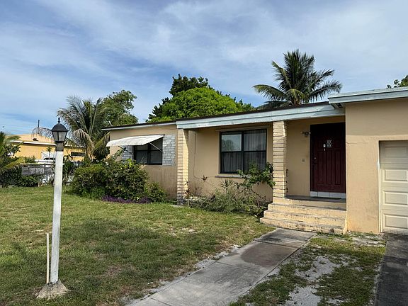 2nd image of 770 NW 148th Terrace
