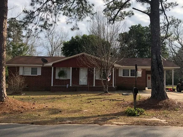 91 Kersey St, Hazlehurst, GA 31539