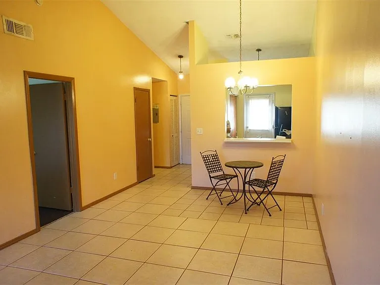 104 Creekside Way — Photo 4