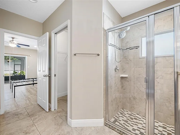 230 Clayton St — Photo 26