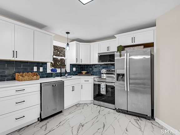2nd image of 225 Stonecrest Drive