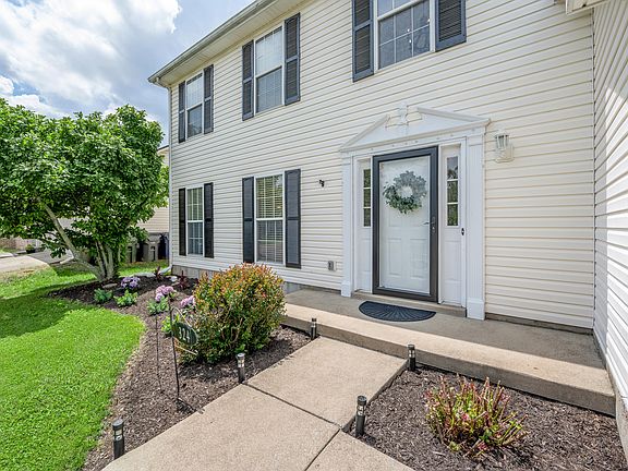 4th image of 324 Valley Brook Dr