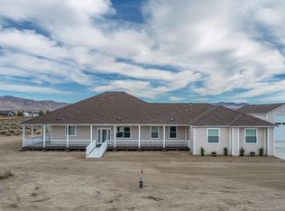 21 W Sierra View Dr, Smith Valley, NV 89430