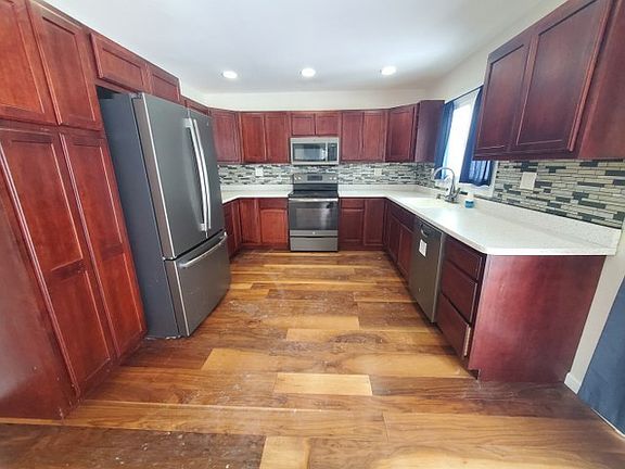 4th image of 2908 N 4th St