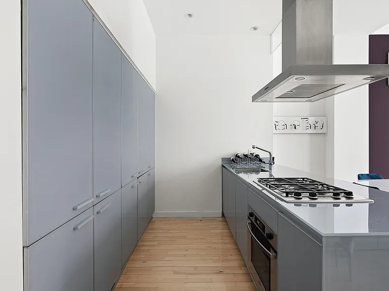 420 W 25th St #4F — Photo 9