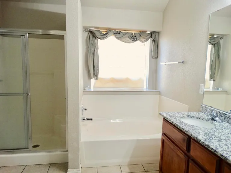 3301 Buckingham Pl — Photo 14