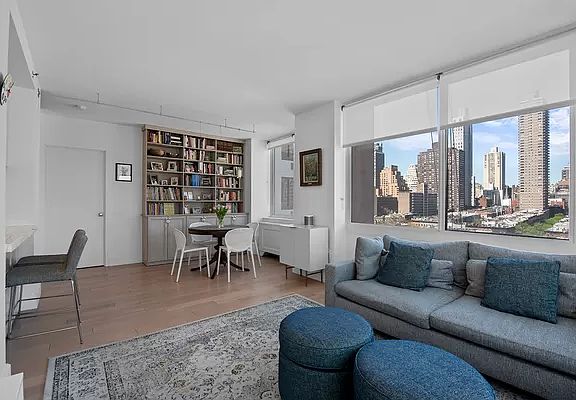 2nd image of 389 E 89th St APT 14G