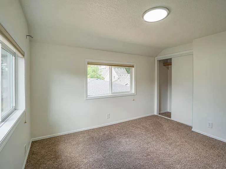 1655 Douglas St — Photo 28