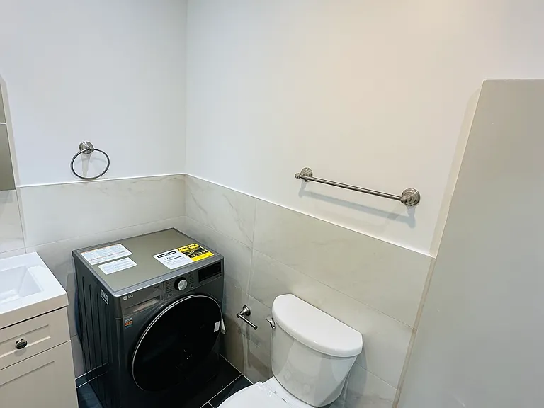 94 Washington St #28 — Photo 11