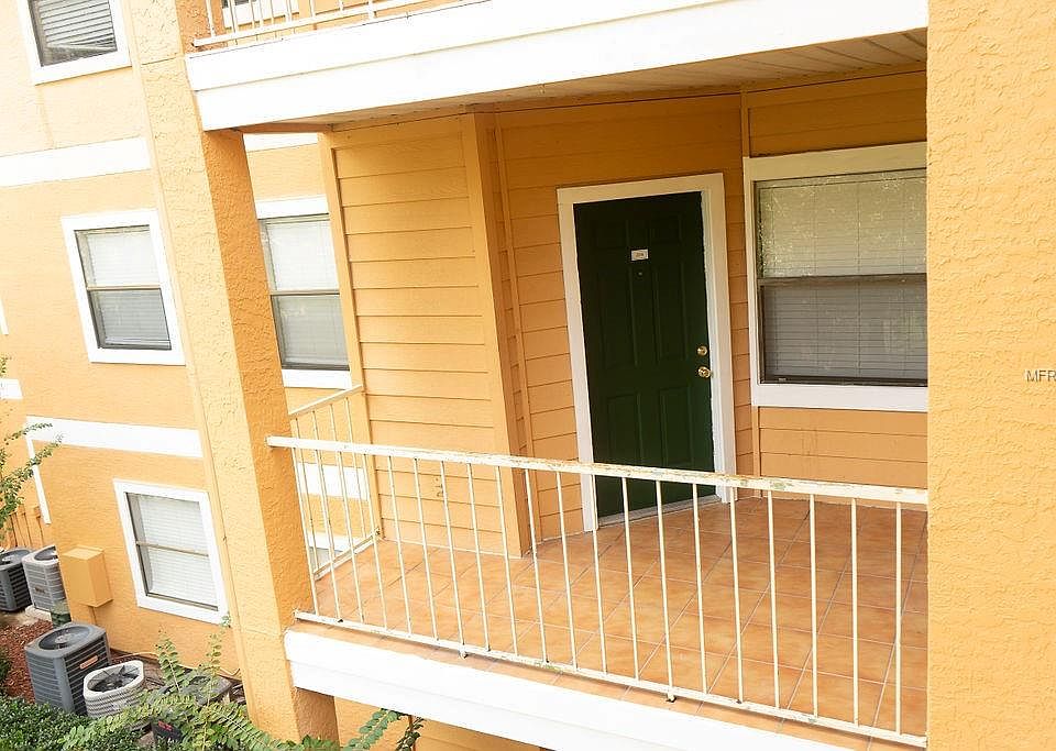 1st image of 3004 Parkway Blvd APT 204
