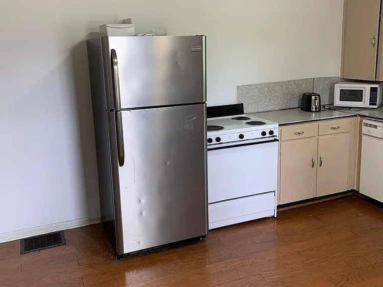 524 S Washington St — Photo 9