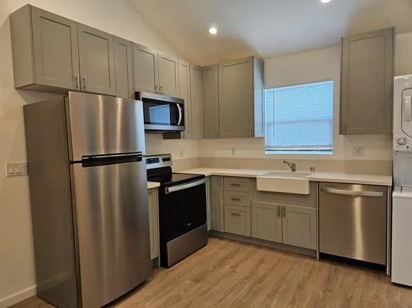 3172 1/2 N Farnsworth Ave, Los Angeles, CA 90032