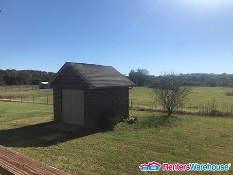 2nd image of 517 Beaumont Dr