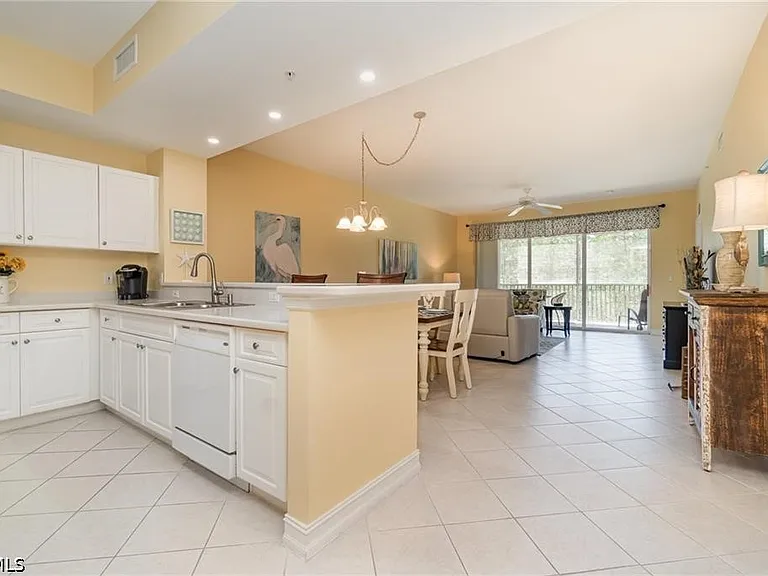 10520 Amiata Way #303 — Photo 3