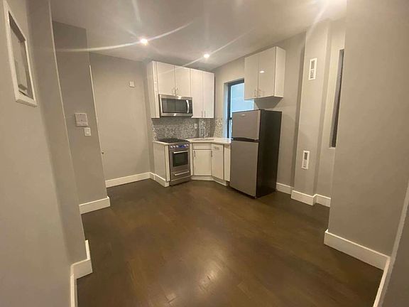 2nd image of 322 E 126th St #13A