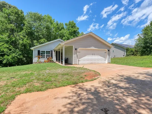 703 Patriot Ln, Greer, SC 29651