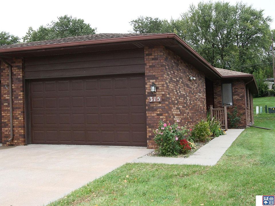1st image of 315 N 75th Ct