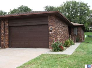 315 N 75th Ct, Lincoln, NE 68505