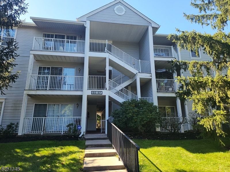1st image of 85 Rachel Ct