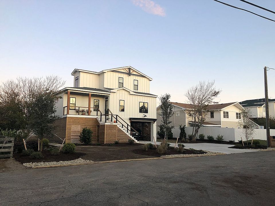 2nd image of 2940 Little Island Rd