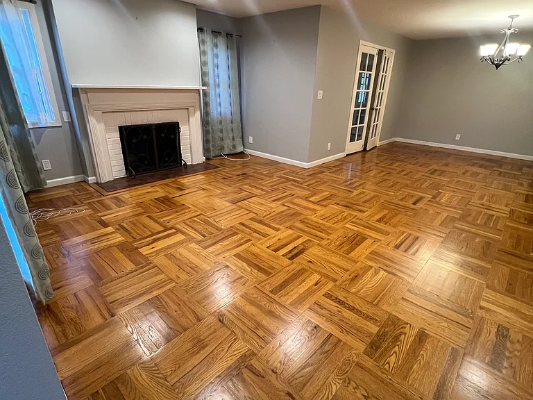 2733 Bryant St — Photo 4
