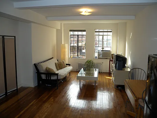 Sold by Gallery Real Estate Group, LLC | media 13