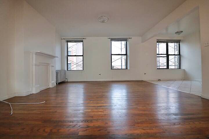 1st image of 310 W 95th St #5CC