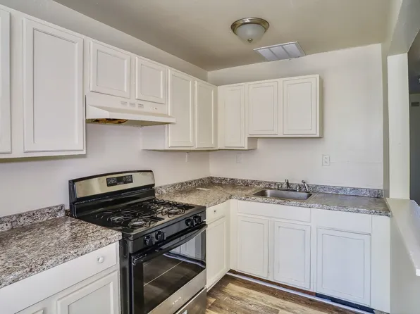 78 Orient Avenue image 19 of 25