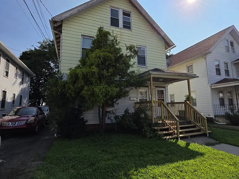 64 Gorham Ave #3 — Photo 9
