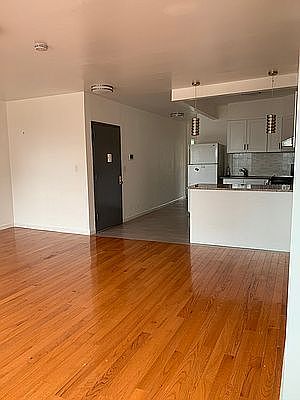 4th image of 1367 Fulton St Floor 3