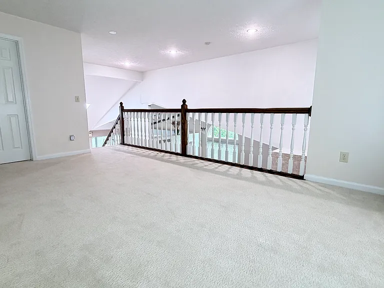 6112 Tarn Cir — Photo 30