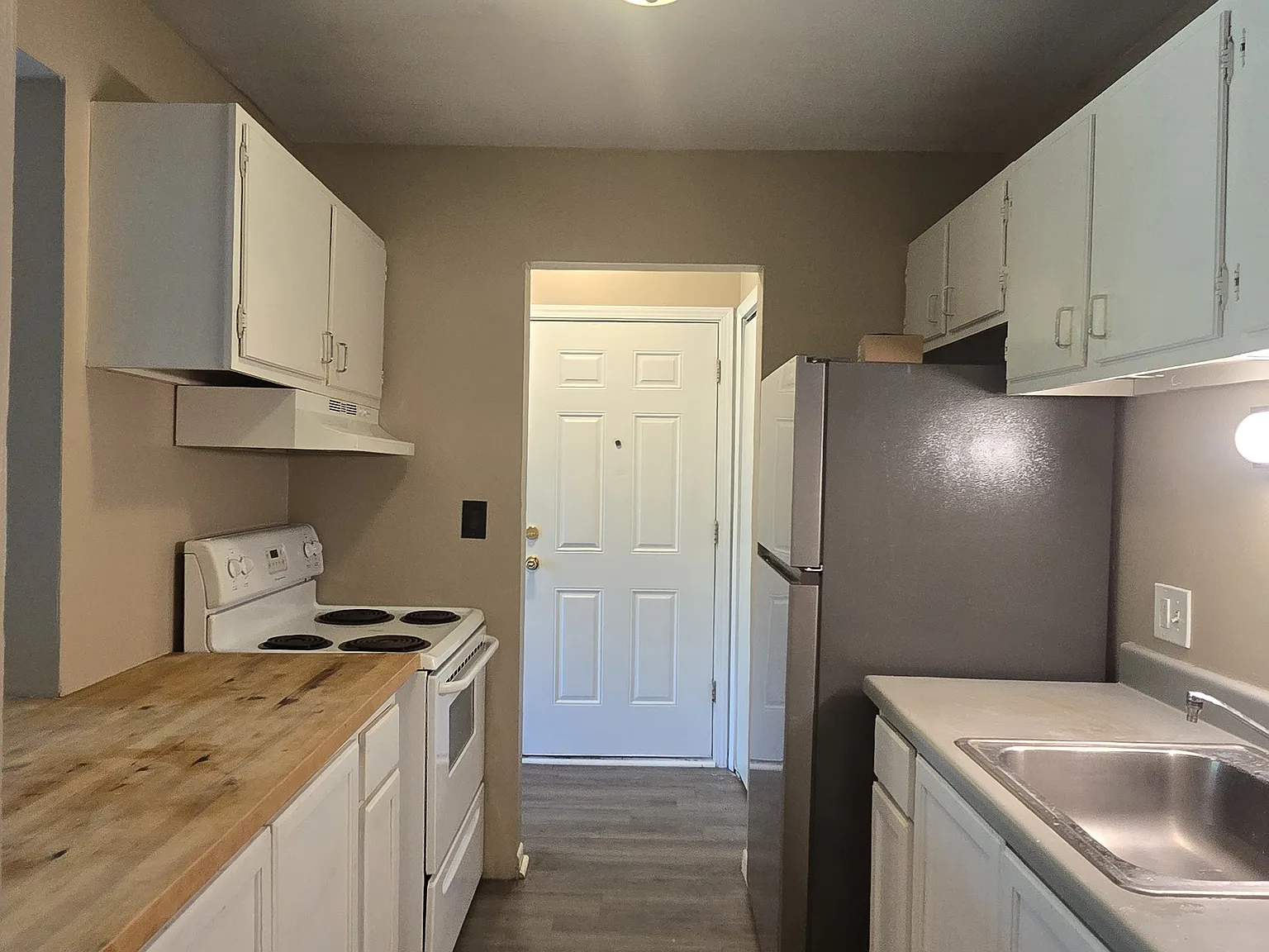 2 bed, 907 sqft, $1,250 — Photo 2